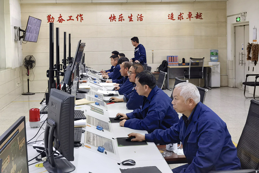 1702971998510215.jpg 精心操作_副本.jpg